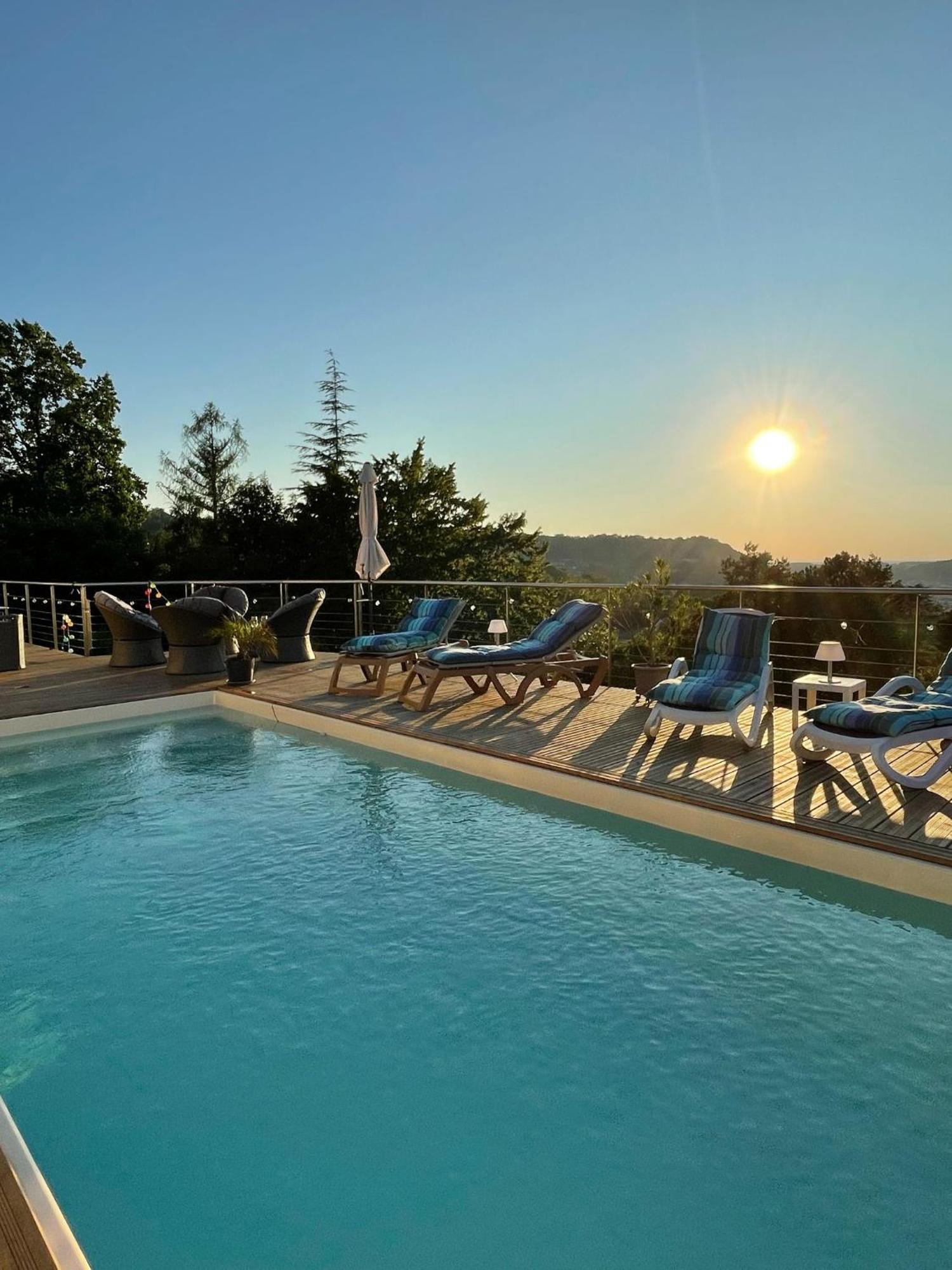 Chambres D'Hotes Le Relais Globe Trotteur Montaigu (Jura) Exterior foto